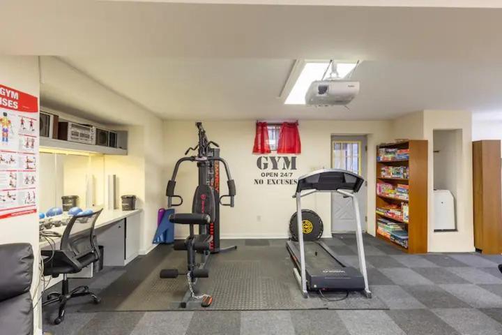 Lrge 5 Bedroom 9 Beds Near Dc-Pool, Hot Tub, Gym, Game Rm, Fire Pit Bowie Εξωτερικό φωτογραφία